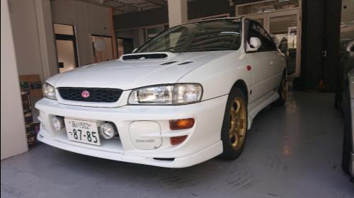 インプレッサ買取スマイルワークスのGC8・WRXSTIVER6入庫情報